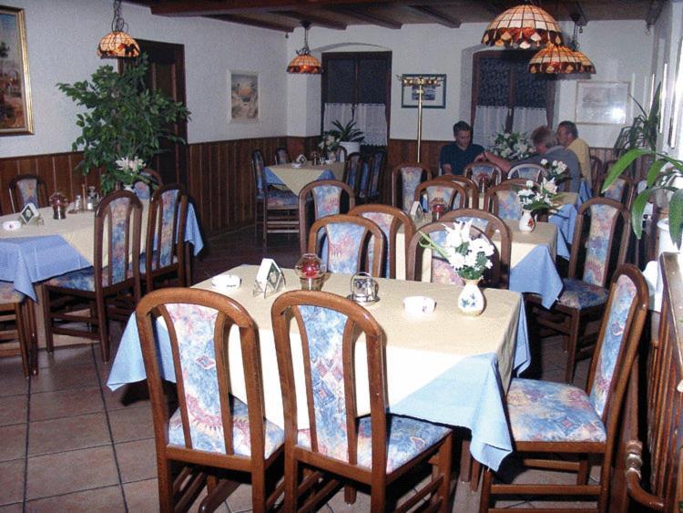 Hotel Drei Koenige Neckarbischofsheim Exterior photo